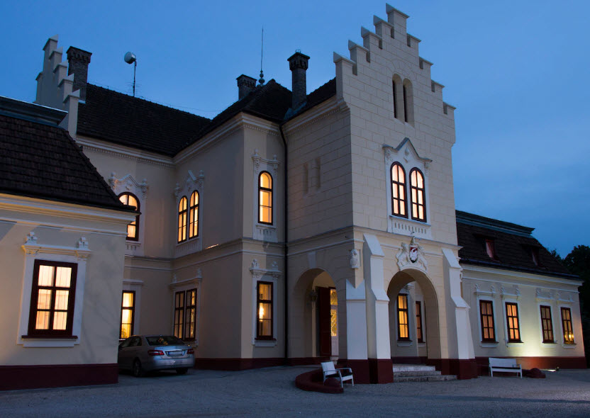 Pokvár Castle, Hungary